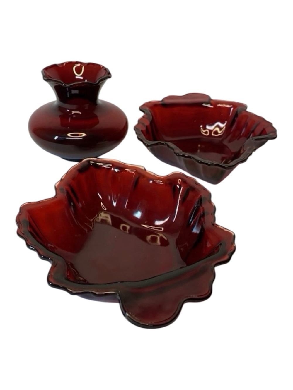 Vintage Anchor Hocking Royal Ruby Red Glass Set - Mini Vase & 2 Leaf Dishes⁠